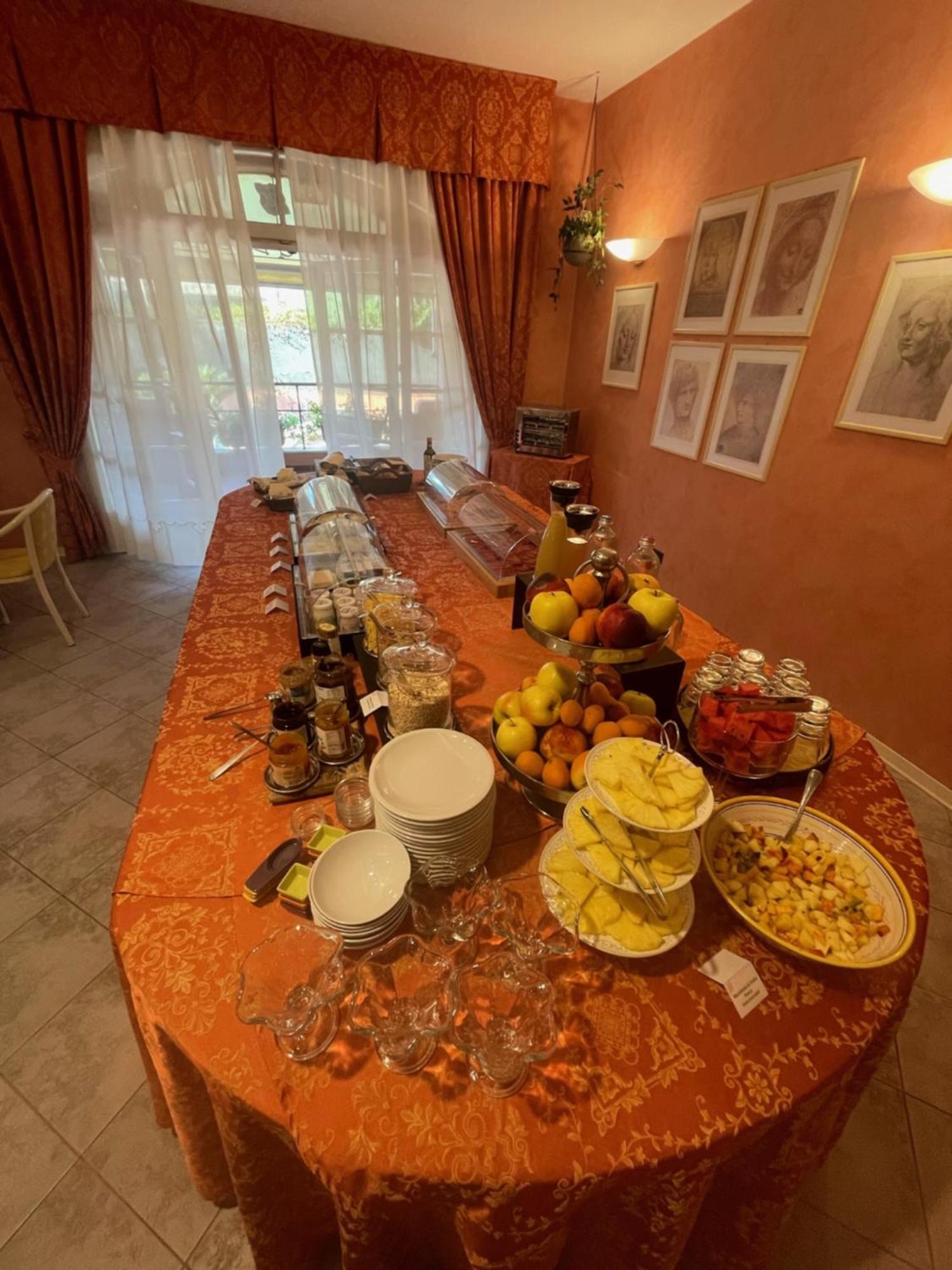 Hotel Villa Leri Monte Colombo Zewnętrze zdjęcie